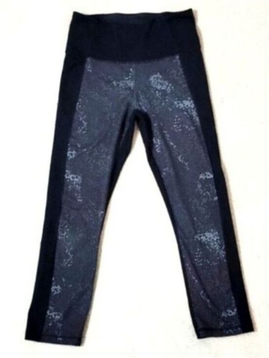 Under Armour Pants - Under Armour Heat Gear Reptile Skin Print Capri Workout Exercise Leggings